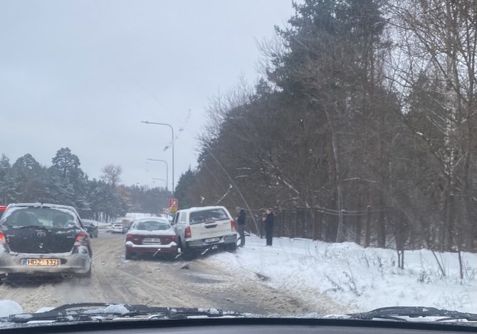 15min skaitytojos nuotr./Įvykio vietoje Vilniaus Geležinio Vilko gatvėje