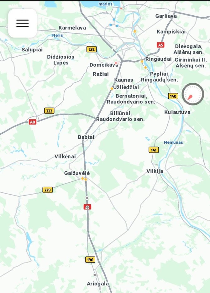 Atvaizdas iš „Waze“ programėlės/Spūstis įvykio vietoje