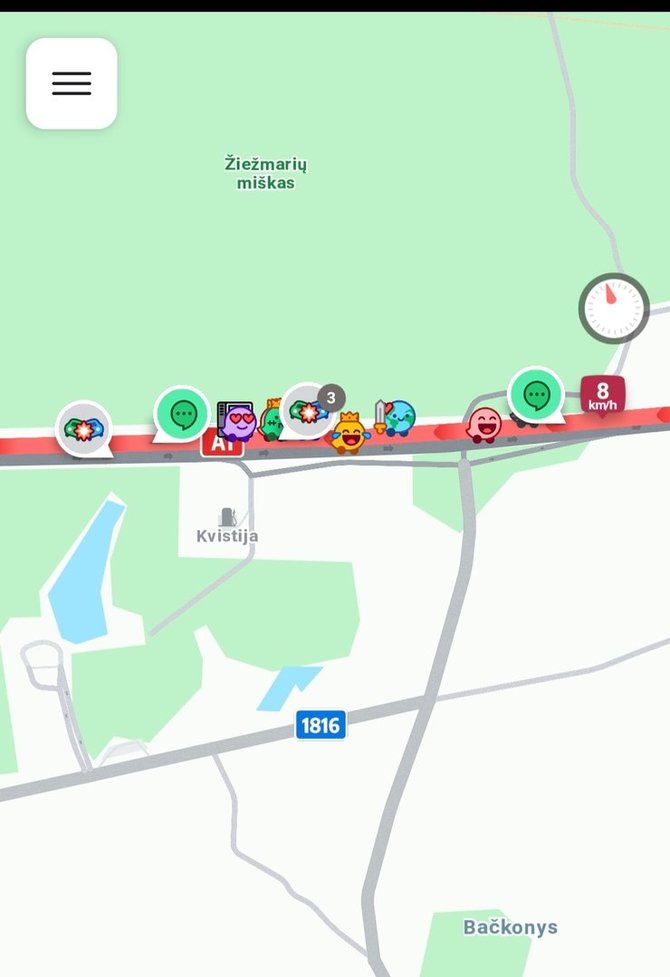 Atvaizdas iš „Waze“ programėlės/Spūstis įvykio vietoje