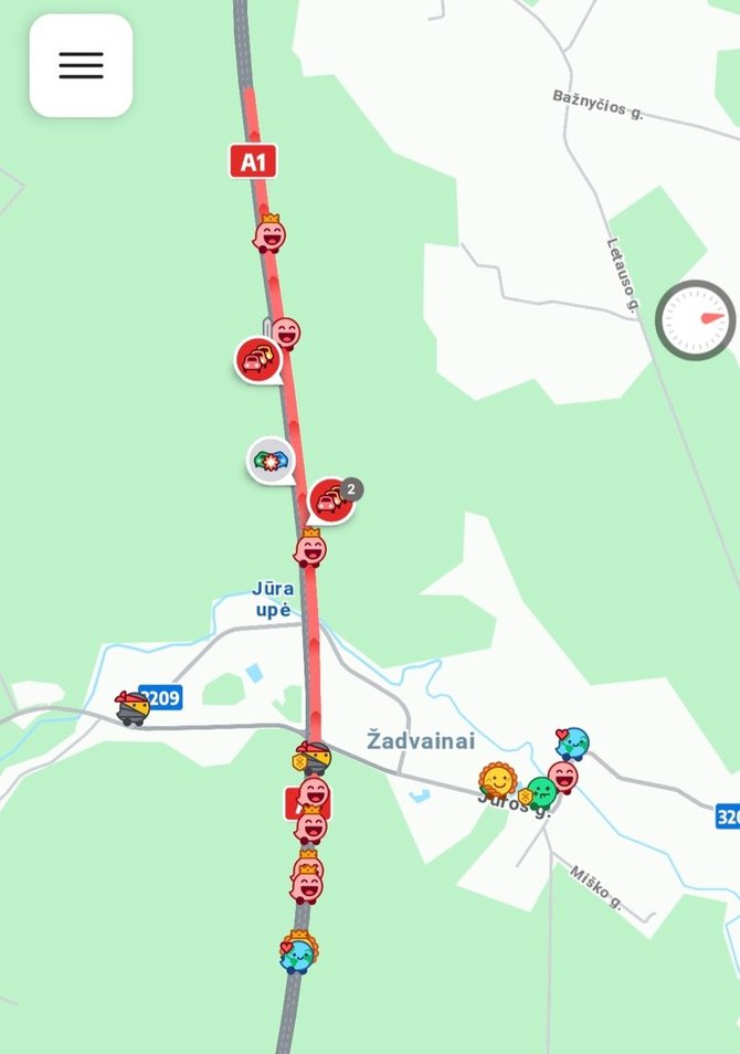 Atvaizdas iš „Waze“ programėlės/Spūstis įvykio vietoje