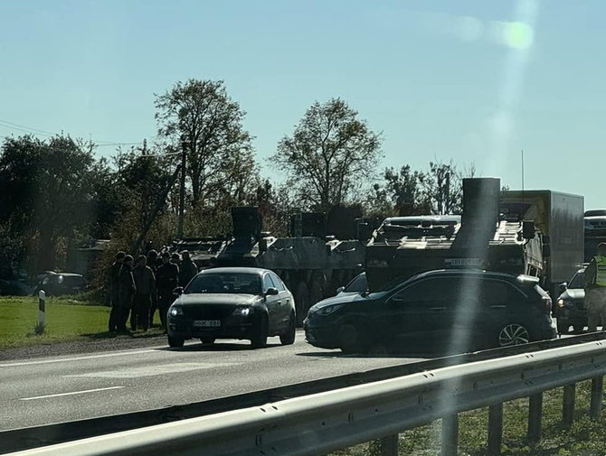 Nuotrauka iš „Facebook“ grupės „Kur stovi policija Kaune“/Įvykio vietoje