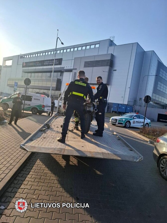 Policijos nuotr./Sulaikytas motociklas