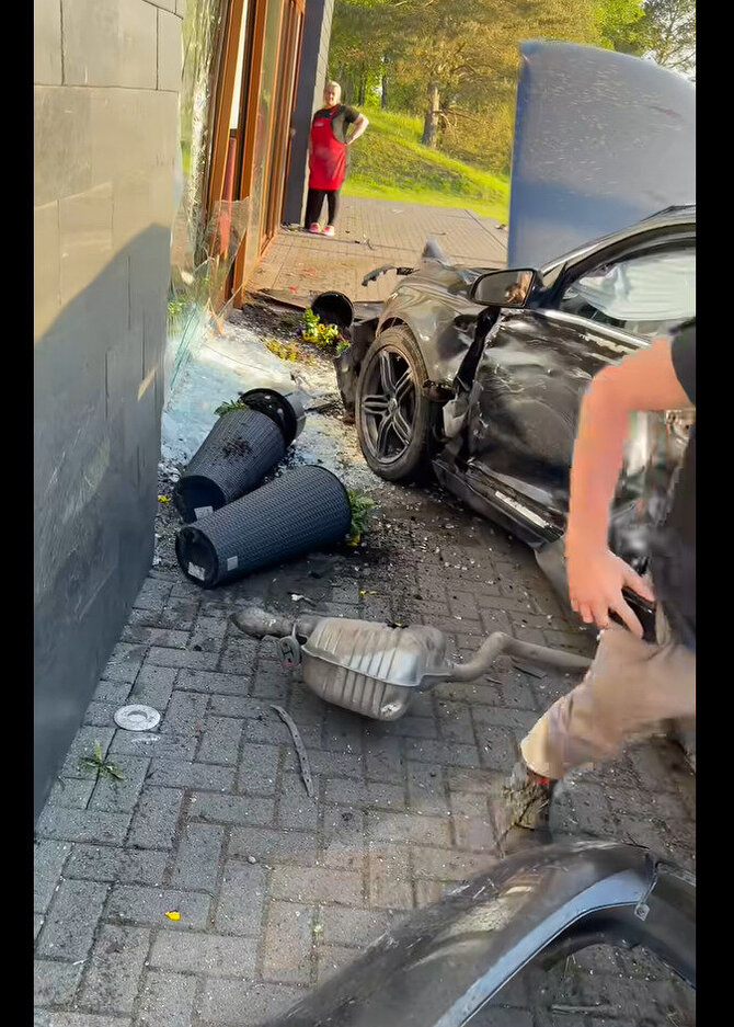 Nuotrauka iš „Facebook“ profilio „Kur stovi policija Alytuje“/Įvykio vietoje