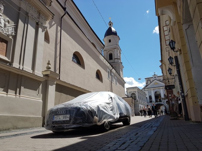 15min skaitytojo nuotr./Portugalo vairuotas automobilis „Audi TT“ 