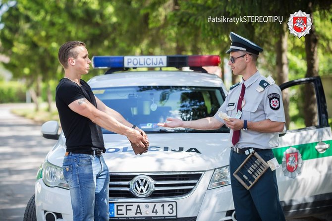 Šiaulių apskrities policijos nuotr./Akcijos „Atsikratyk stereotipų“ fotosesijos kadras