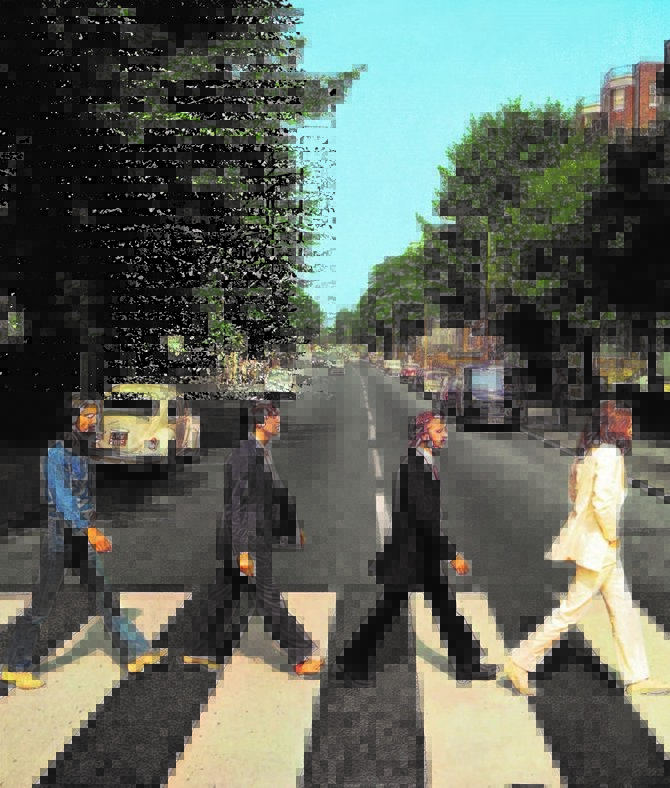 Albumo „Abbey Road“ viršelis, kuriame nuostabusis ketvertas įamžintas žengiantis per perėją prie EMI įrašų studijos. 
