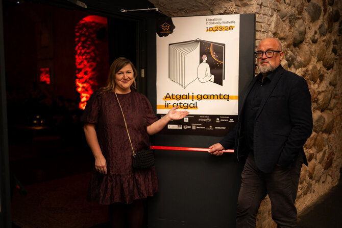 Šviesiau Tamsiau/ Domanto nuotr. /Festivalio „Open books“ atidarymas
