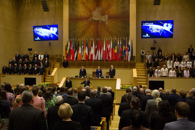 Organizatorių nuotr./Tris tautos žodžius skandavo Seime