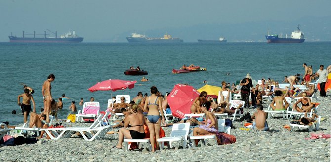 AFP/„Scanpix“ nuotr./Batumis vasarą