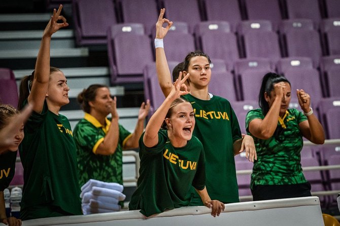 FIBA.com nuotr./Lietuvos 18-mečių merginų rinktinė