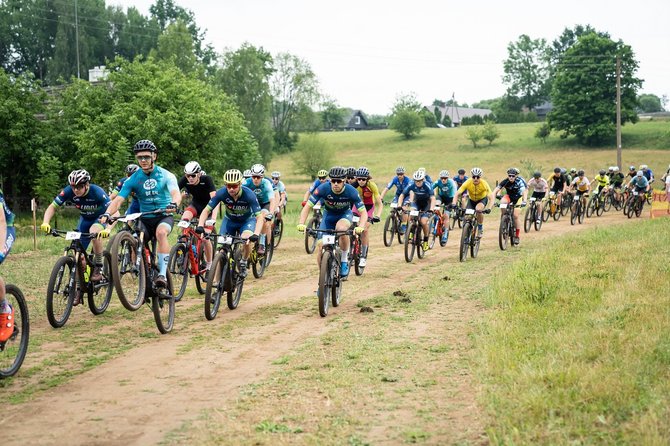 Živilės Kavaliauskienės nuotr./MTB lenktynių akimirka