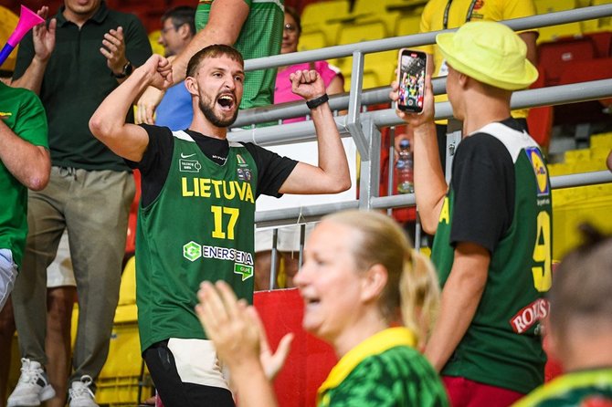 FIBA.com nuotr./Lietuvių sirgaliai