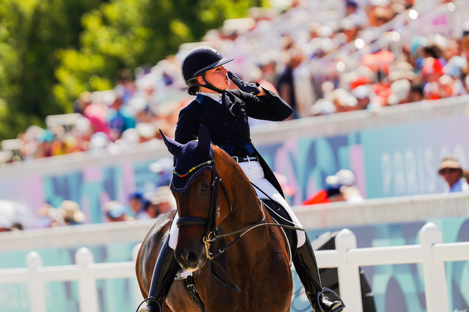 Kipro Štreimikio/LTOK nuotr./Justina Vanagaitė dailiojo jojimo varžybose Paryžiaus olimpiadoje