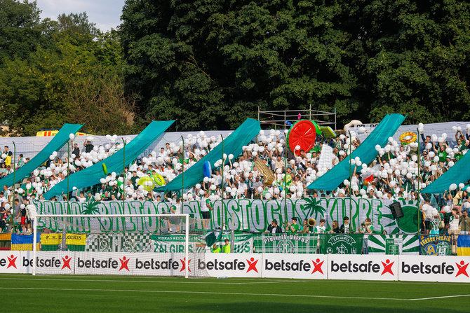 fkzalgiris.lt nuotr./Ištikimiausi Vilniaus „Žalgirio“ sirgaliai LFF stadione