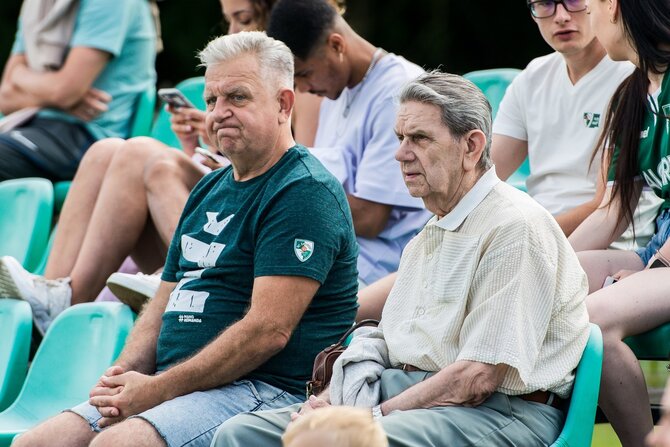 zalgiris.lt nuotr./Vladas Garastas anūko Roko Garasto rungtynėse