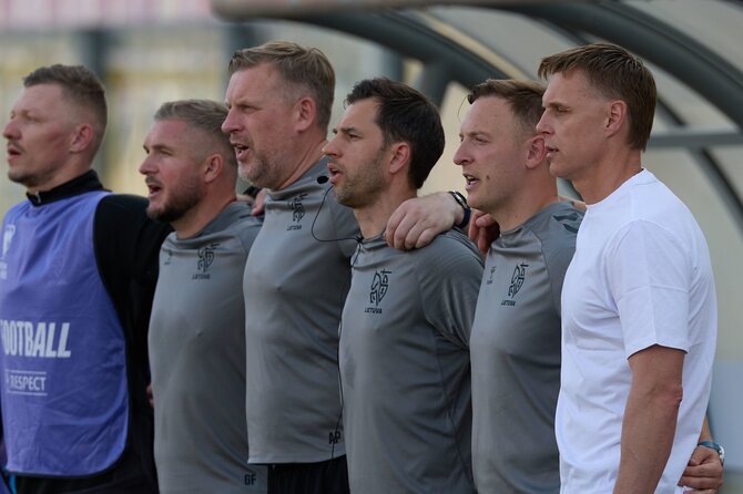 Vida Press nuotr./Lietuvos vyrų futbolo rinktinės trenerių štabas (iš dešinės): Edgaras Jankauskas, Vaidas Sabaliauskas, Marius Babravičius, Audrius Paškevičius, Georgas Freidgeimas