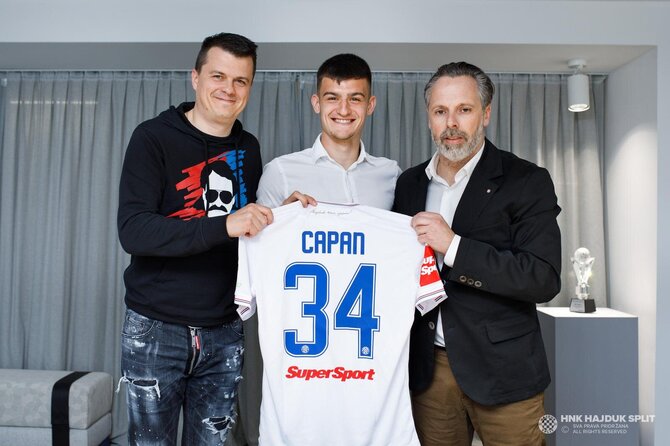 „Hajduk“ klubo nuotr./Mindaugas Nikoličius (kairėje) ir Marko Capanas (viduryje)