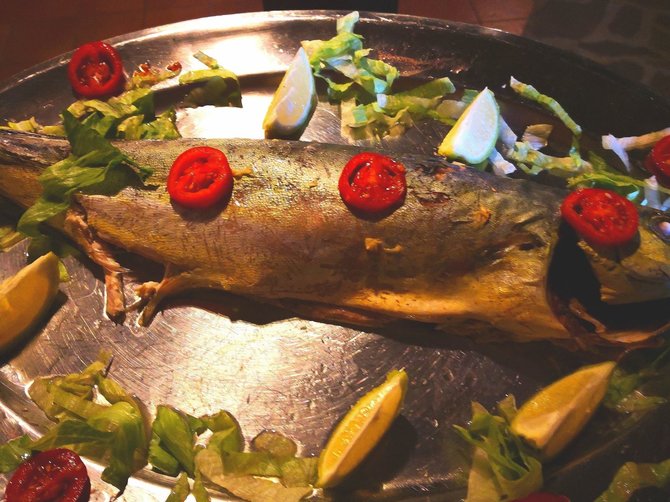 Jurgos Jurkevičienės nuotr. /Viduržemio jūros žuvis ricciola al forno aromatizuota vinaigrette 