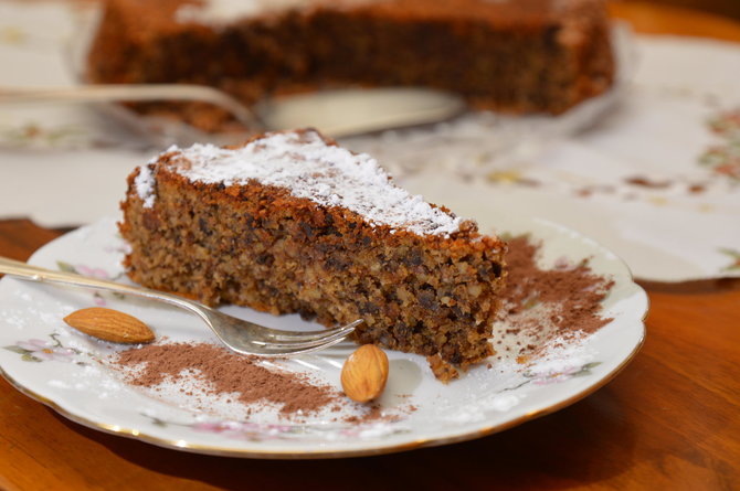 Vida Press nuotr./Itališkas braunis „Torta Caprese“