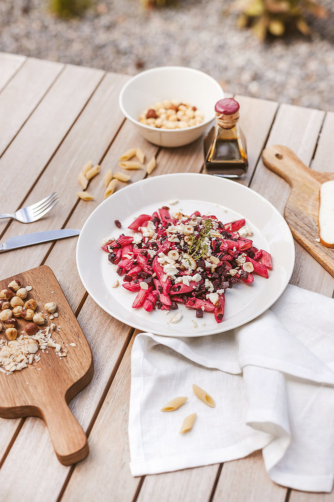 Manufacturer's photo / Pasta with fresh beets and smoked cottage cheese