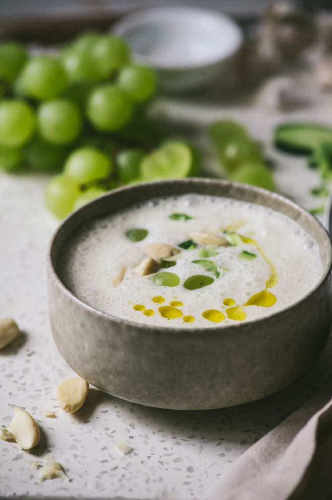 Nidos Degutienės nuotr./Šalta ispaniška migdolų sriuba „Ajo Blanco“