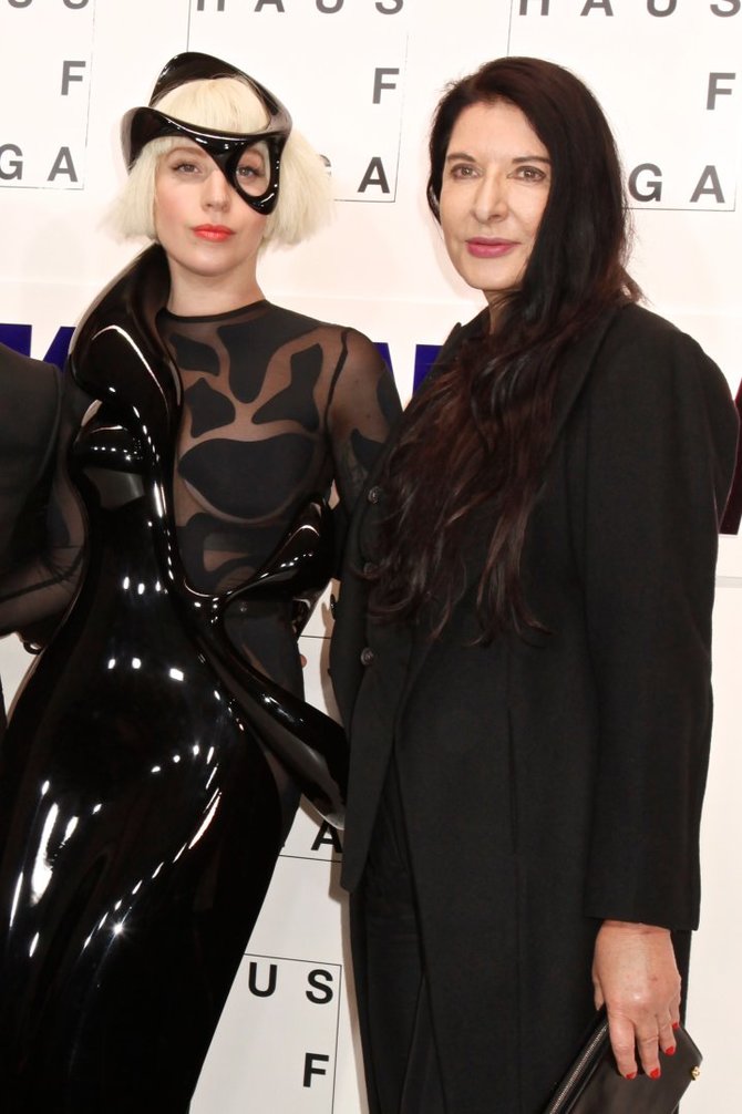 Vida Press nuotr./Lady Gaga ir Marina Abramovič