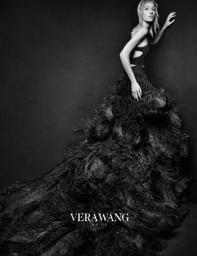 Vera Wang/Patrick Demarchelier nuotr./Veros Wang 2016 m. pavasario vestuvinių suknelių kolekcijos reklaminė kampanija