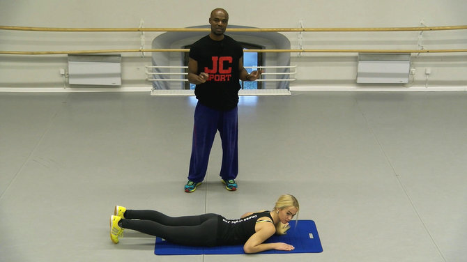 Treniruotė su „JC Sport“: kaip sustiprinti viršutinę kūno dalį