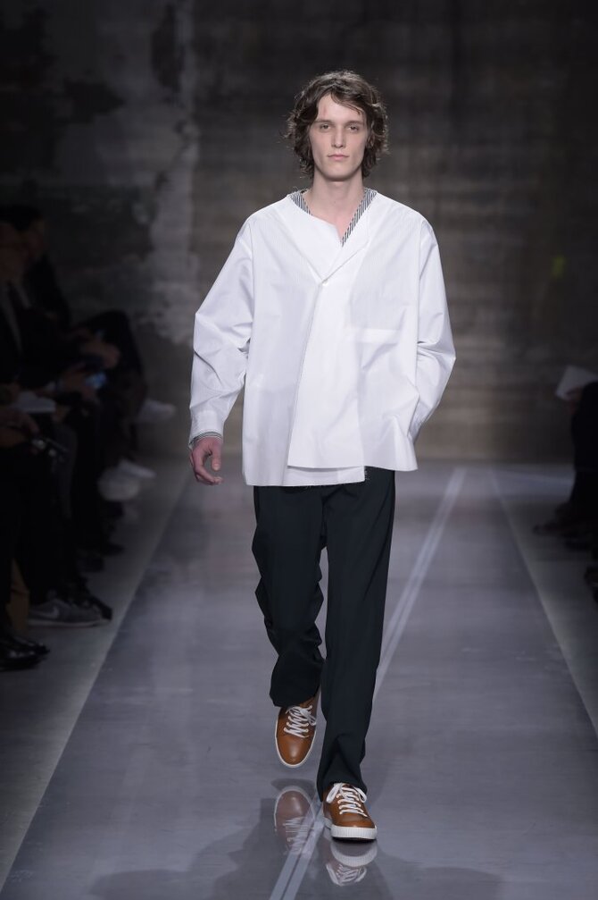 Vida Press nuotr./„Marni“ 2016 m. rudens-žiemos kolekcijos modelis