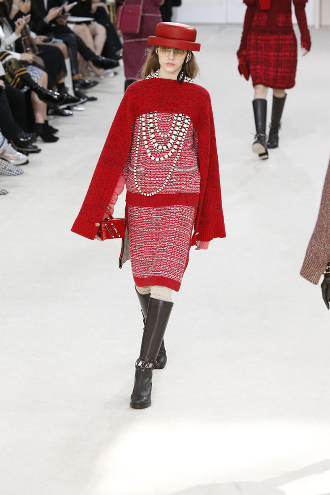 Vida Press nuotr./„Chanel“ 2016 m. rudens-žiemos kolekcijos modelis