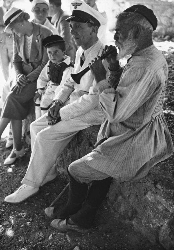 Vida Press nuotr./Josephas ir Magda Goebbelsai vieši Graikijoje, 1936 m.