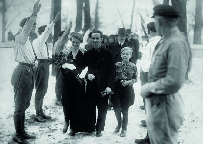Vida Press nuotr./Josepho Goebbelso ir Magdos Quandt vestuvės, 1931 m.