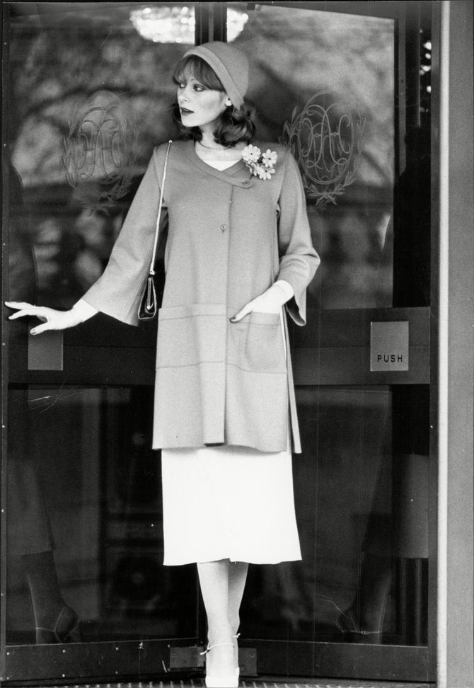 Vida Press nuotr./„Sonia Rykiel“ 1976 m. modelis (tik bateliai „Christian Dior“)