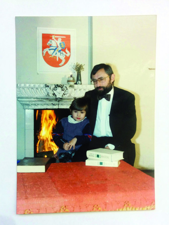 Asmeninio albumo nuotr./Gabija Urniežiūtė su tėvu Stasiu Urniežiumi