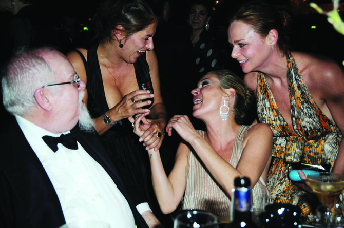 Vida Press nuotr./Galima sakyti, Londono elitas: Peteris Blake᾽as, Emin, Kate Moss ir Stella McCartney, 2010 m.