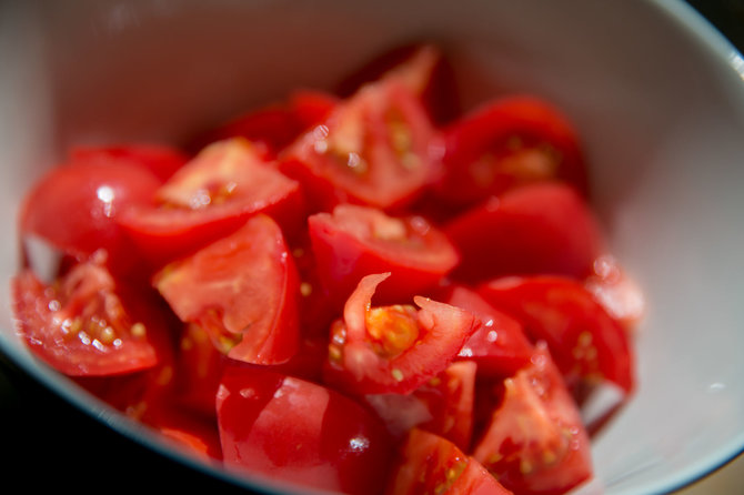 Juliaus Kalinsko / 15min nuotr./Uzbekiškos pomidorų salotos šakarob