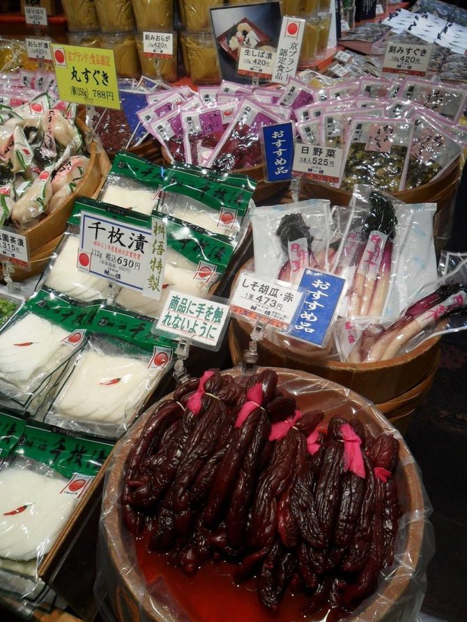 Roberto Pogorelio asmeninio albumo nuotr./Maisto turgus Japonijoje