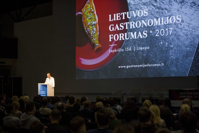 Irmanto Gelūno / 15min nuotr./ Lietuvos gastronomijos forumo akimirka