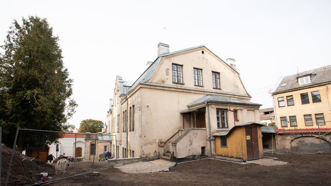 Namas Kauno seserų benediktinių vienuolyne, kuriame gyveno Teofilius Matulionis