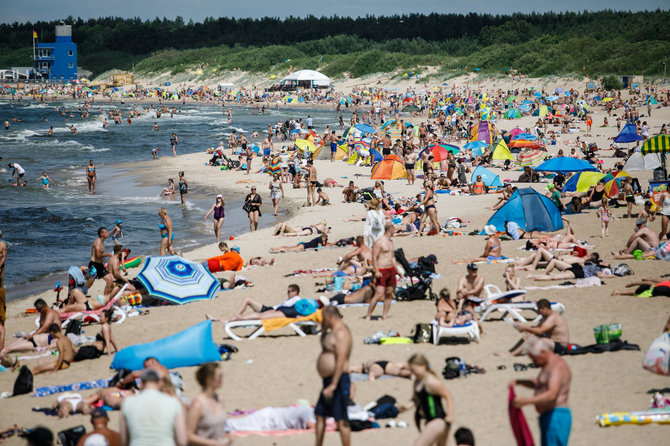 Eriko Ovčarenko / 15min nuotr./Pietų metas Palangoje