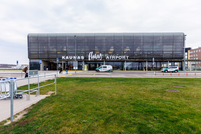 Eriko Ovčarenko / BNS nuotr./Kauno oro uostas