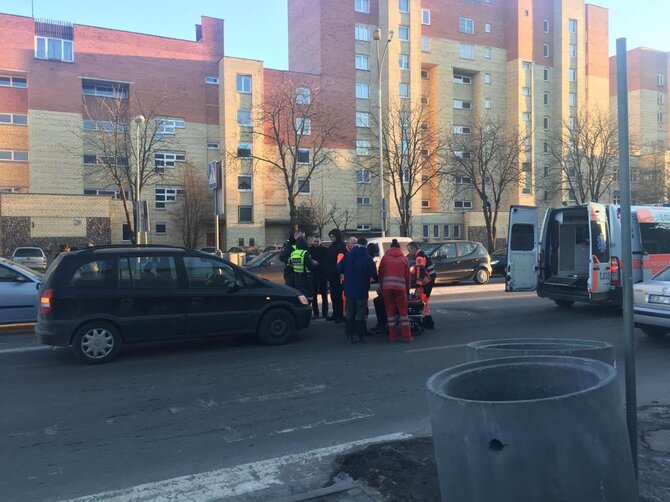 Sergejaus Kozlovo nuotr./Avarija Savanorių prospekte