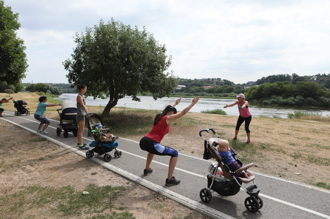 Eriko Ovčarenko / 15min nuotr./Mankštos akimirkos