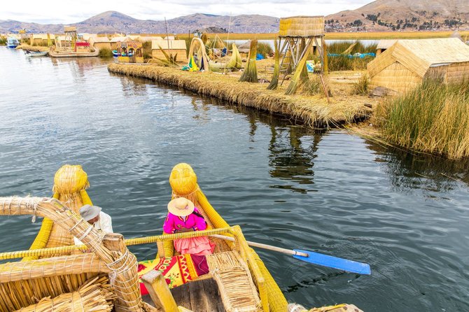 Titikakos ežero gyvenvietės, Peru