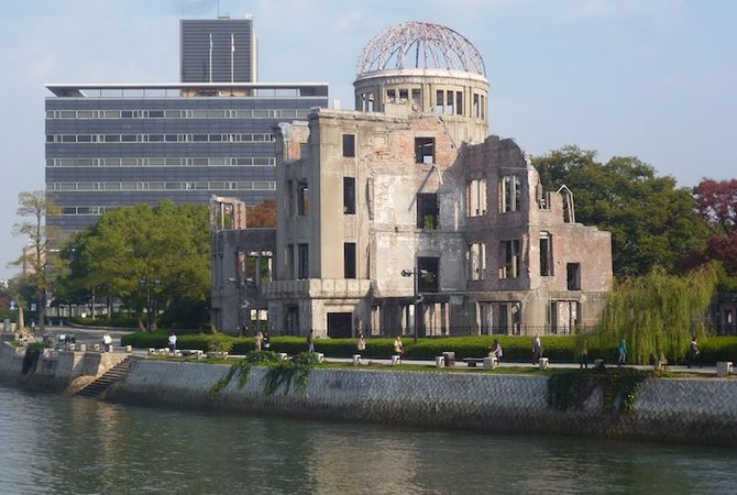 Eglės Digrytės nuotr./Atominės bombos sprogimą atlaikęs pastatas Hirošimoje