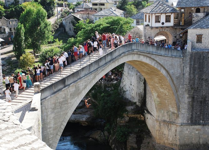 123rf.com nuotr./Senasis tiltas Bosnijoje ir Hercegovinoje