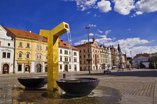 123rf.com foto/Fontana d'oro nella città di Pilsen