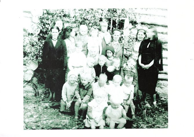 Asmeninio albumo nuotr./Istorinė nuotrauka – Šarvolis 1946 m.