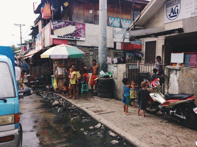Asmeninio albumo nuotr./Lūšnynai Cebu mieste, Filipinuose