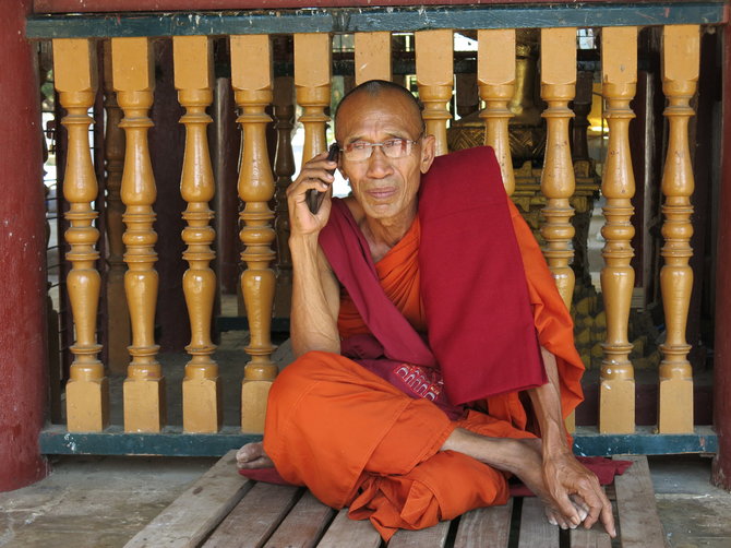 Gabrielės Štaraitės nuotr./Birma. Modernus vienuolis